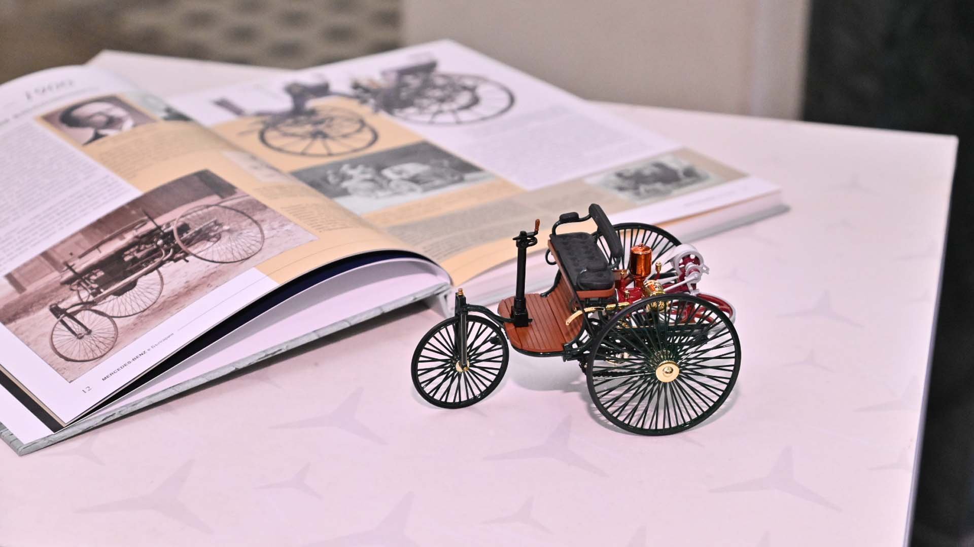 Първият автомобил Benz Benz Patent-Motorwagen от 1886 година