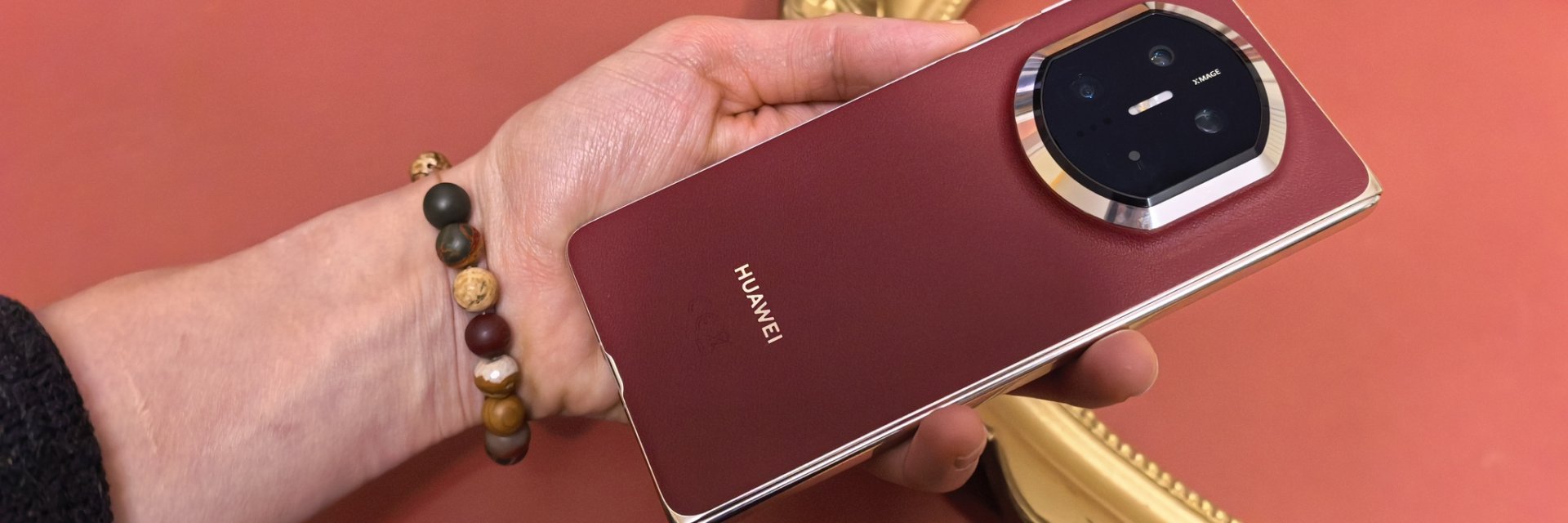 HUAWEI Mate X7: Сгъваемият шедьовър, който пренаписва правилата