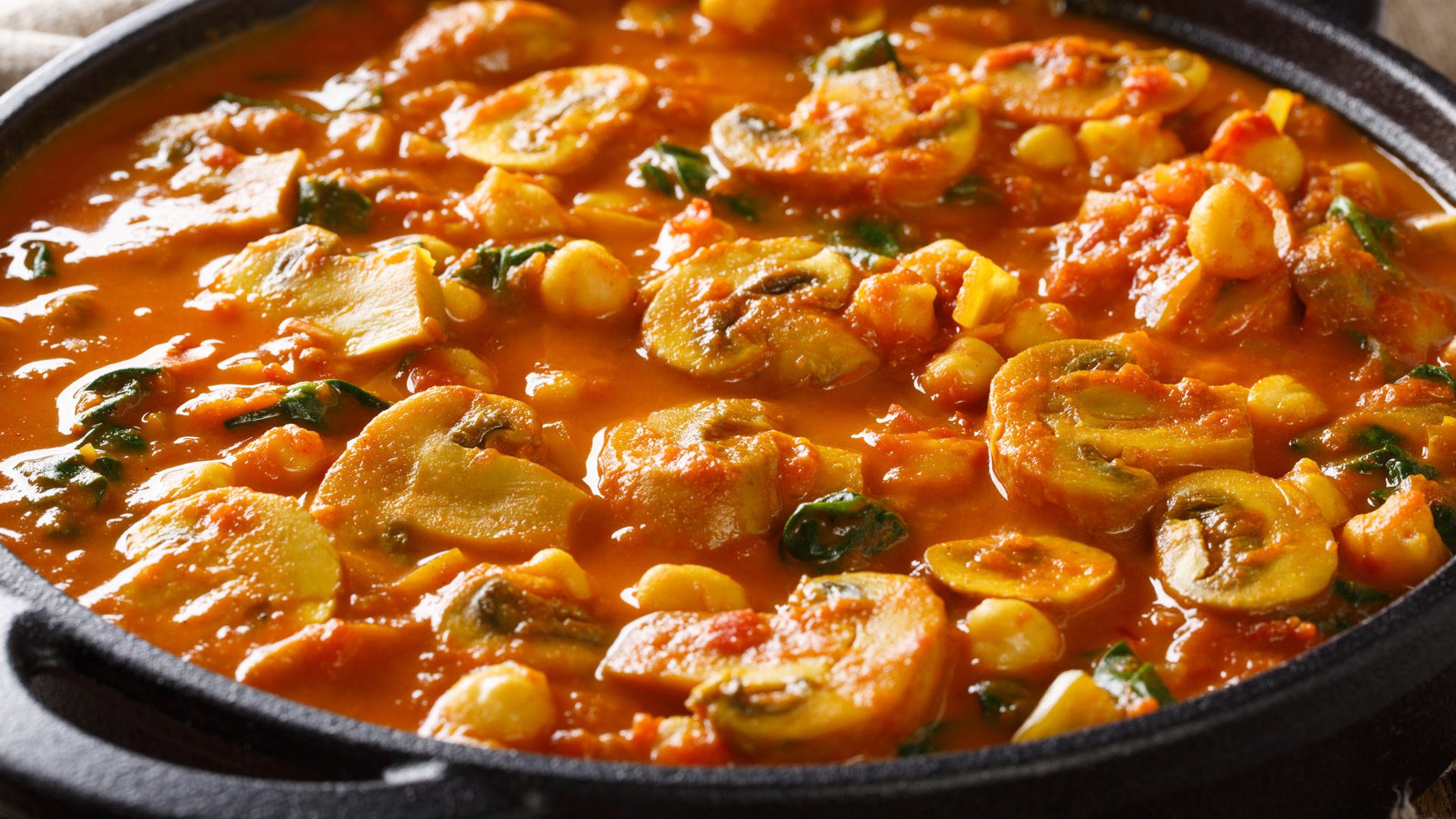 Гъбено къри с нахут