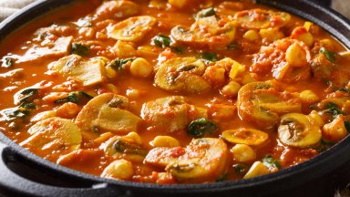 Гъбено къри с нахут