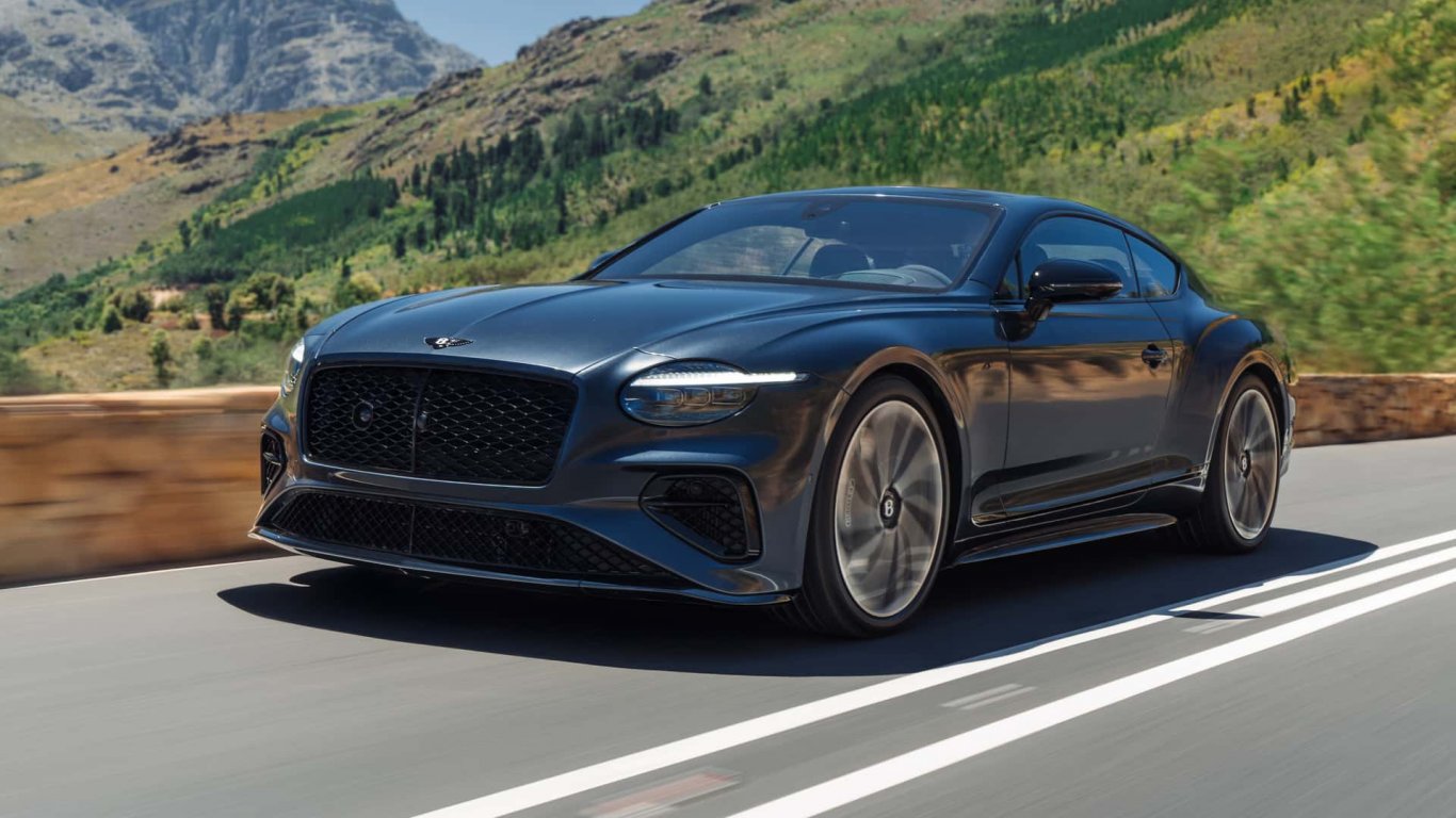 Bentley Continental получи нови модификации GT S и GTC S с 680 к.с.