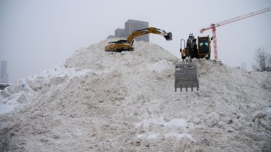 60 сантиметра сняг затрупаха Москва (снимки)