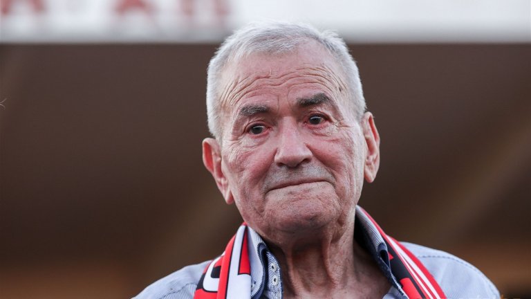 Почина легендата на Локомотив София Спиро Дебърски