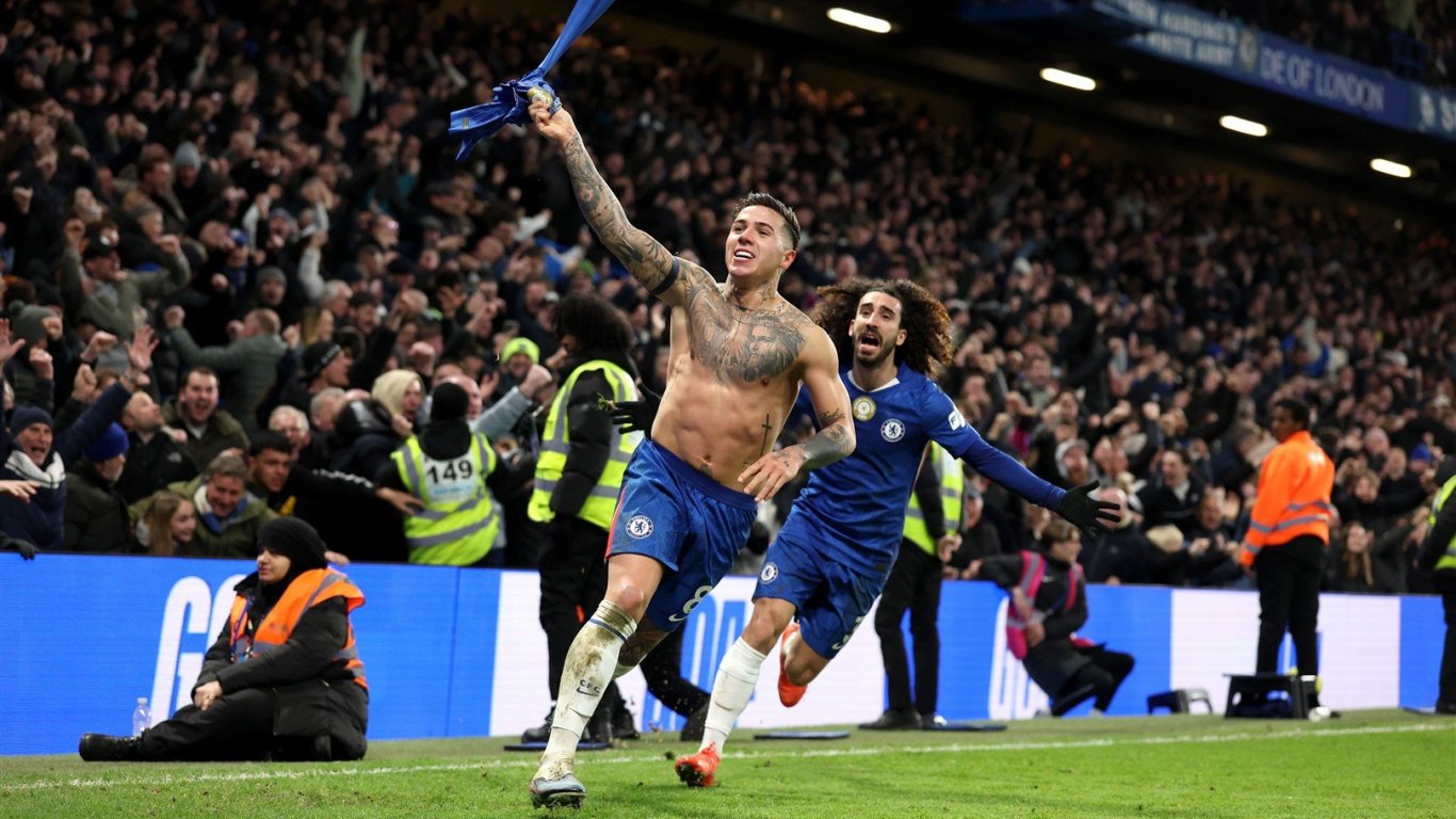 Лондон е син след един от най зрелищните мачове от