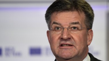 Съветник на Фицо подаде оставка заради досиетата на Джефри Епстийн