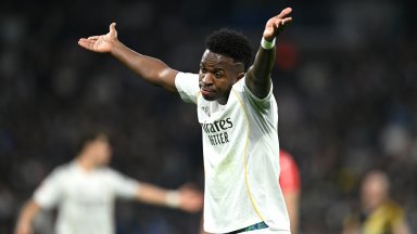 Дузпа в 99-ата минута измъкна Реал, но не заглуши освиркванията на "Бернабеу"