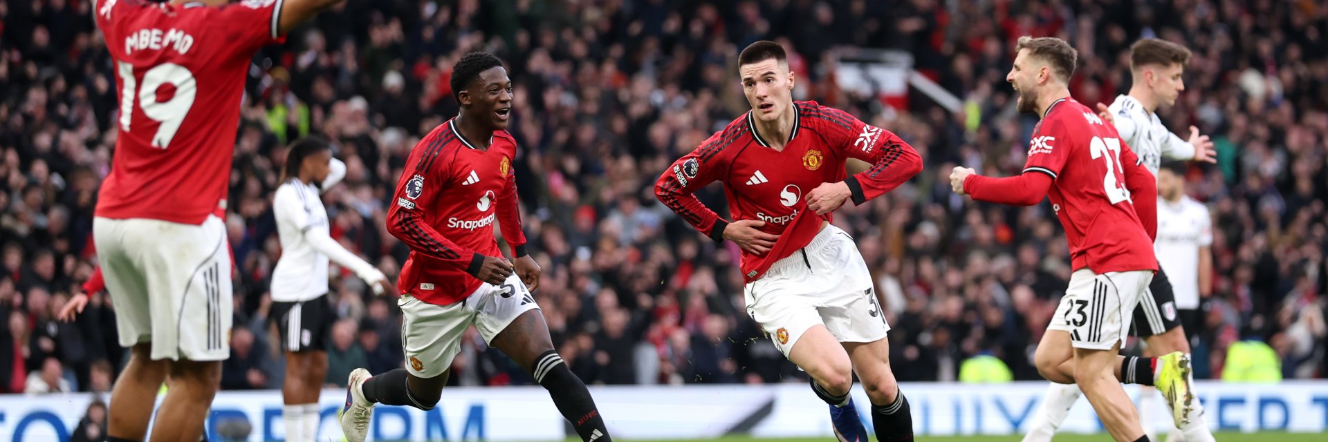 Спираща дъха късна драма продължи възхода на Манчестър Юнайтед