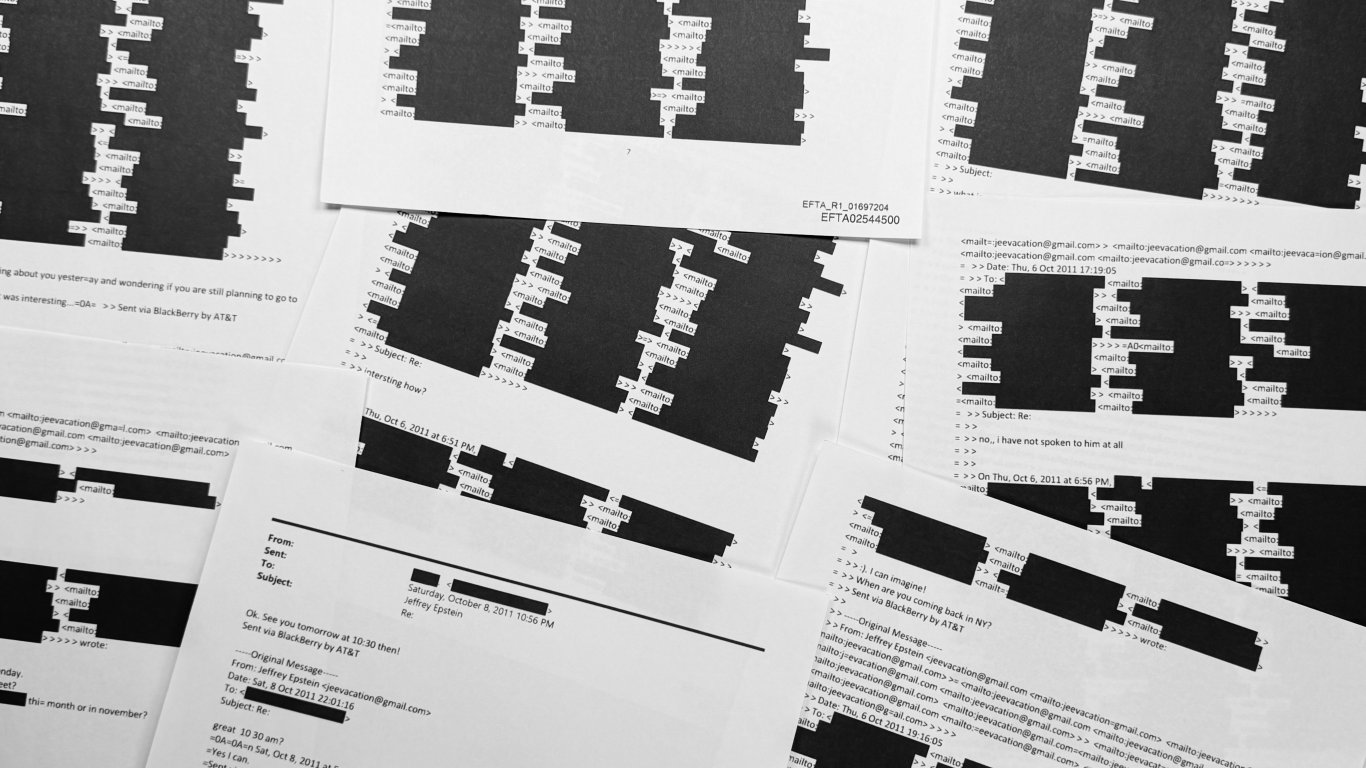 Рига започва разследване на латвийския хъб с момичета на Епстийн