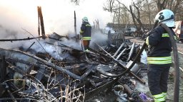 Пожар изпепели заведение за хранене в Шкорпиловци