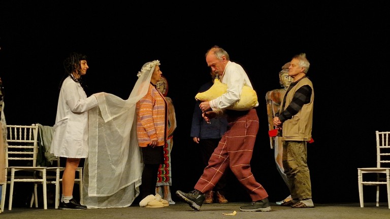 "Човекоядката": Любовта на стари години се оказва по-силна от смъртта