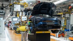 Започна производството на Porsche Cayenne Electric в Словакия
