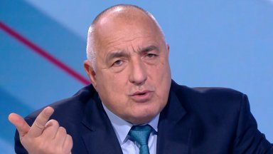 Борисов определи "домовата книга" като екзотична  и сравни Гренландия с остров Болшевик