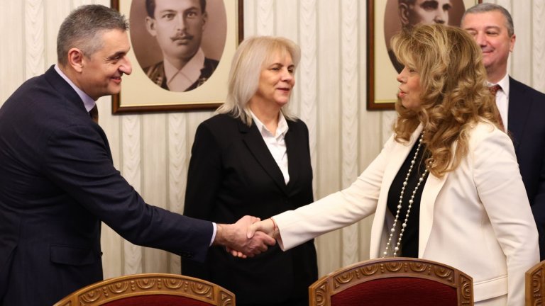 БСП пред Йотова: Тези, които промениха Конституцията, от вчера си посипват главата с пепел