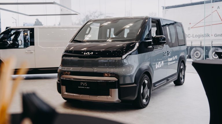 Kia представи електрическия ван PV5 в България