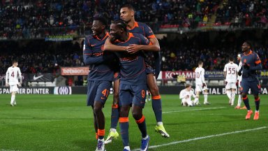 Макар и с домакинство извън Милано, Интер намери място на полуфинал за Купата