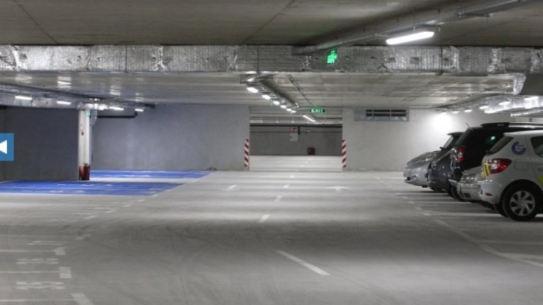 След промяната на буферните паркинги в София: Скок на цените с 800%