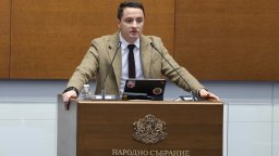 Божанков отбеляза една седмица в еврото, обвини в лъжи Румен Радев и "Възраждане"