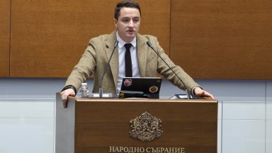 Божанков отбеляза една седмица в еврото, обвини в лъжи Румен Радев и "Възраждане"