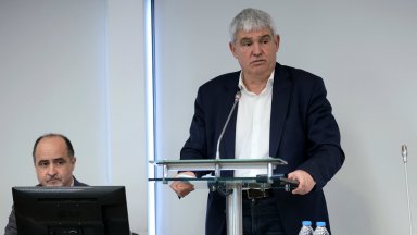 Индустрията в България губи близо 105 000 работни места за 4 години