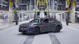 Изцяло новото BMW i3 слезе от поточната линия в завода в Мюнхен