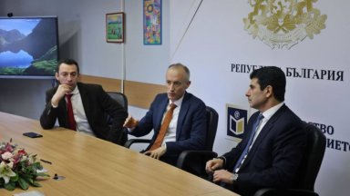 БФС подписа споразумение със спортното и културното министерства за развитие на децата