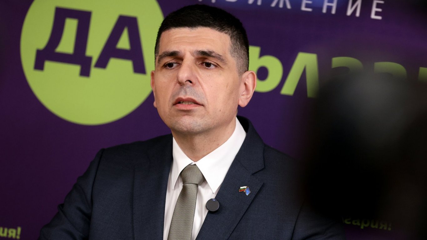 Инцидент с народен представител Ивайло Мирчев след спор за паркиране