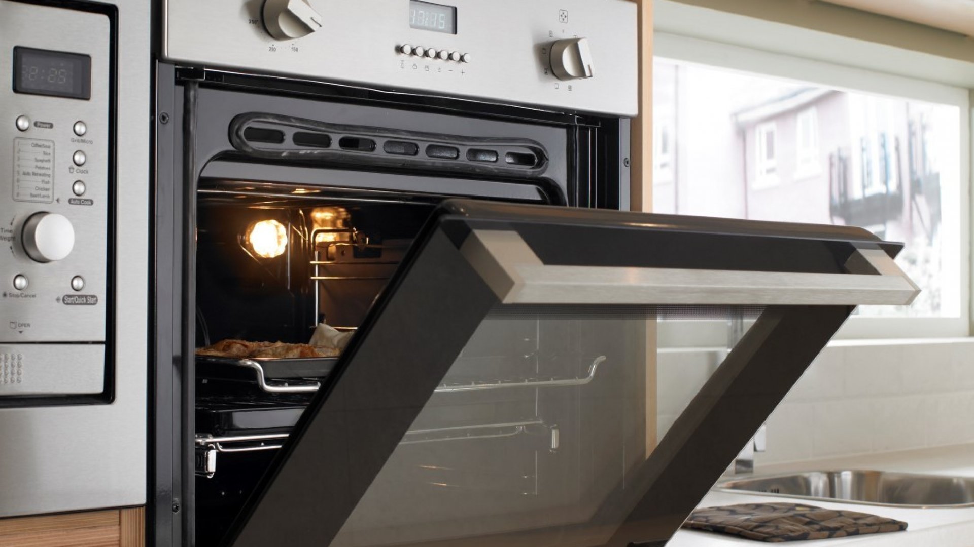 Знаете ли как да работите с нея: Кои са най-честите грешки при използването на фурна