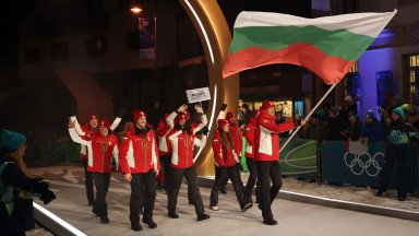 Четворна родна делегация украси олимпийския парад на нациите 