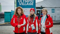 Президентът Йотова посети олимпийското село и българската делегация