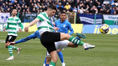 Десетима от Спартак не загубиха на "Тича" в дербито на Варна