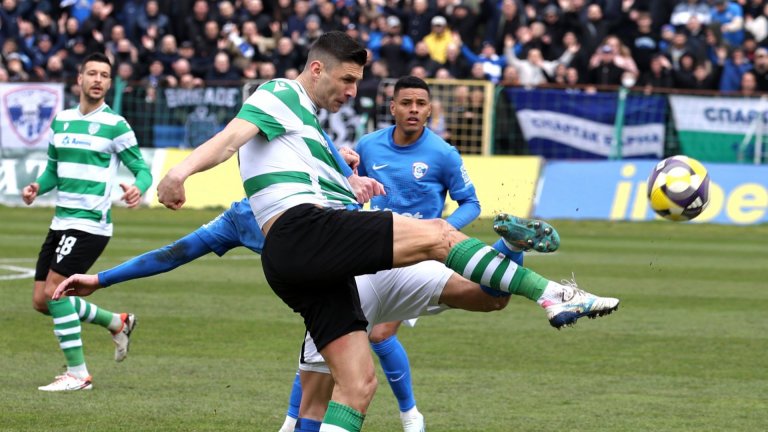 Десетима от Спартак не загубиха на "Тича" в дербито на Варна