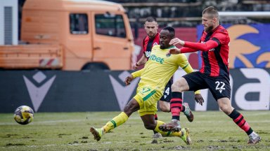 "Гняв срещу абсурда". Ботев (Пловдив) подкрепи Домусчиев в тирадата му към БФС