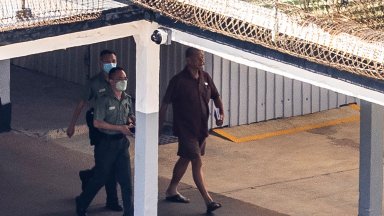  Бившият медиен магнат и остър критик на Пекин Джими Лай бе осъден на 20 г. затвор