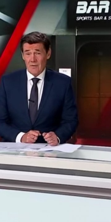 Летящият стол на Мелбърн – как една вечер в бар стана глобално вайръл събитие