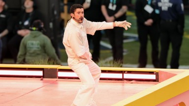 Бед Бъни с главната роля във филм за Пуерто Рико, партнира си с Виго Мортенсен и Хавиер Бардем