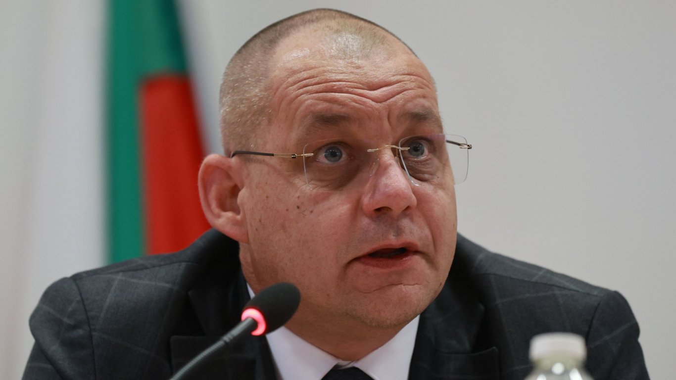 Директорът на ГДНП главен комисар Захари Васков