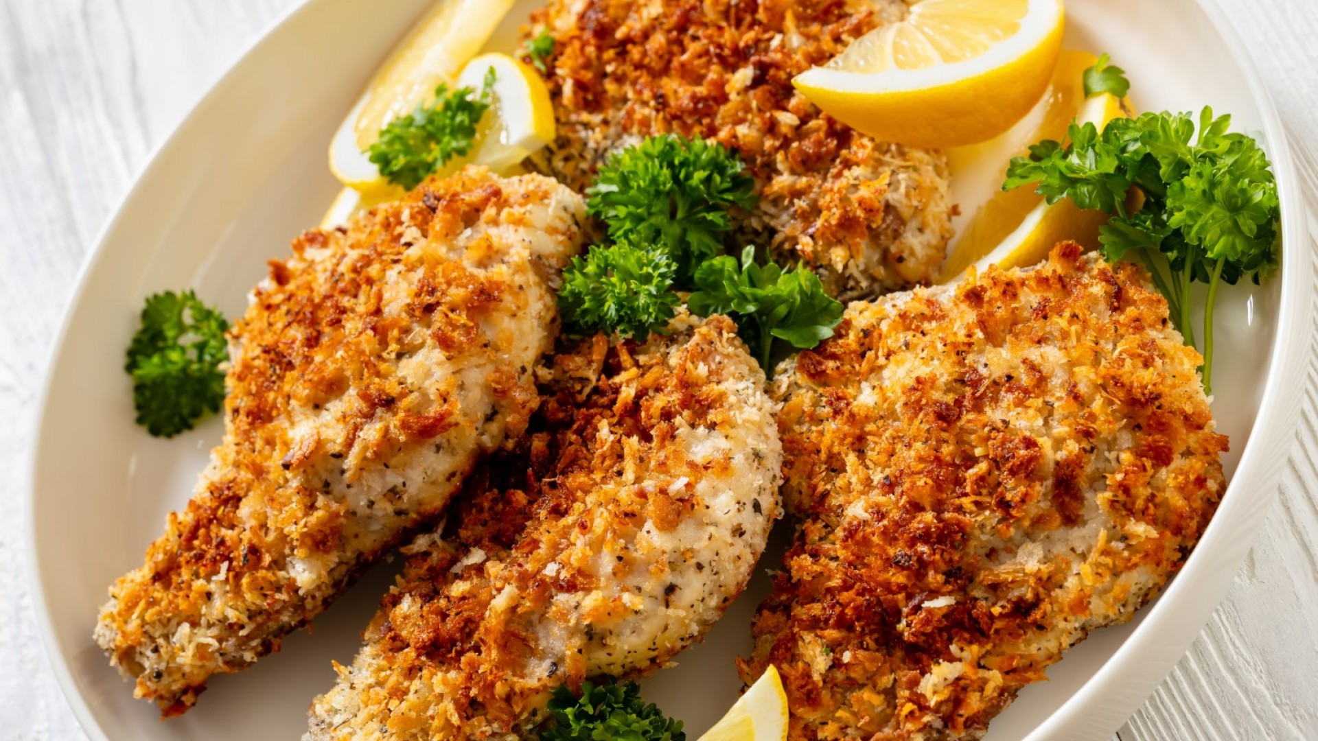 Пилешки гърди на фурна с пармезанова панировка