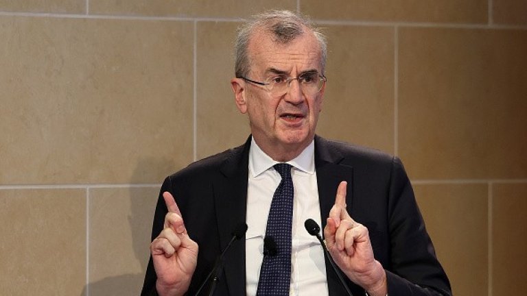 Шефът на френската национална банка се оттегля