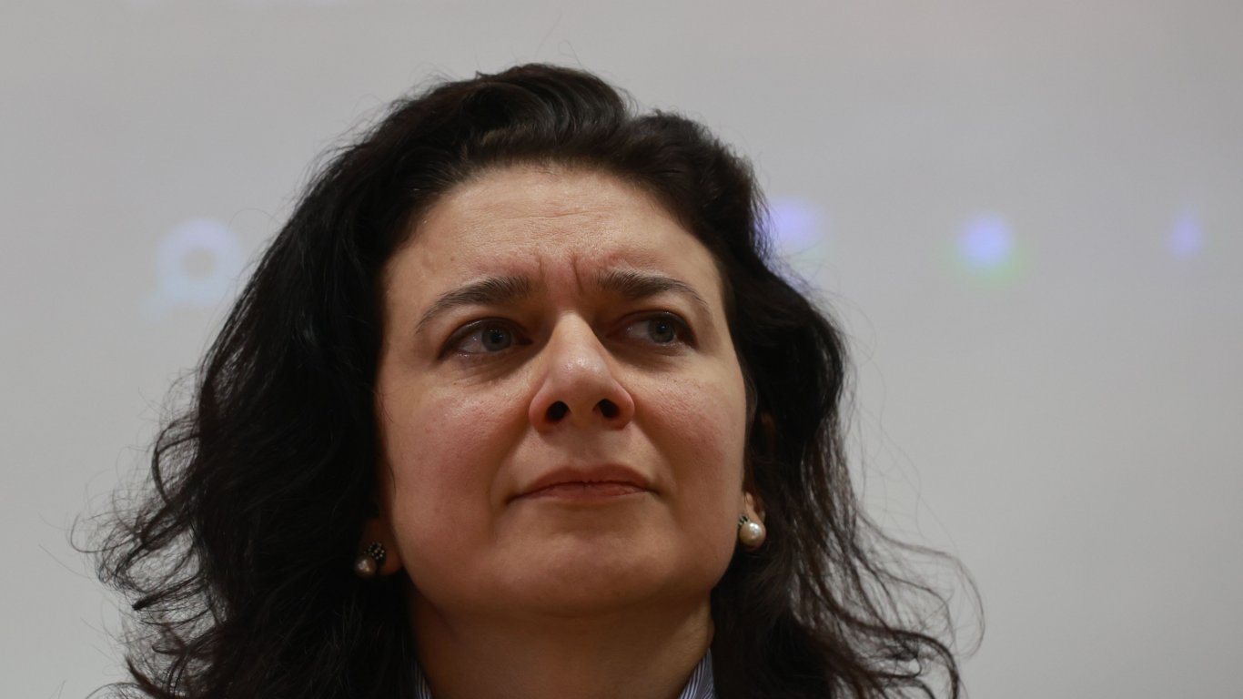 Старши комисар Кремена Веселинова Илиева, директор на Националния институт по криминалистика