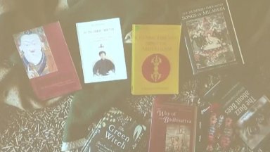 Множество предмети на тибетска религиозна тематика в хижата на "Петрохан" (снимки/видео)