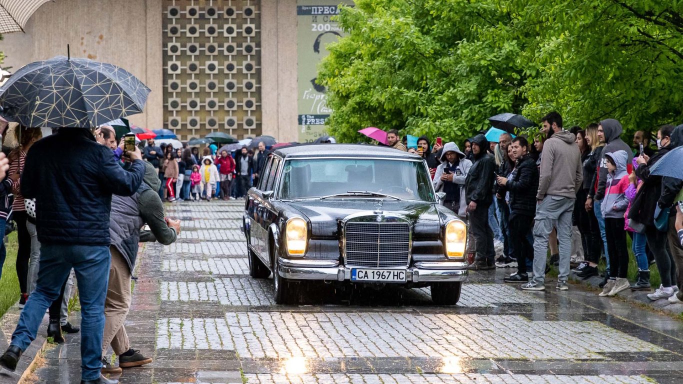 Mercedes-Benz 600 Pullman Landaulet с цена над 1,5 милиона евро ще бъде изложен в София