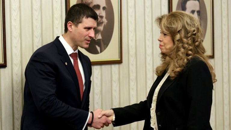 Йотова към "Величие": Нямаше да сте в парламента, ако не бяха медиите