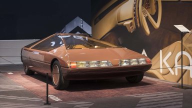 Легендарният Citroen Karin спечели награда на изложението Rétromobile