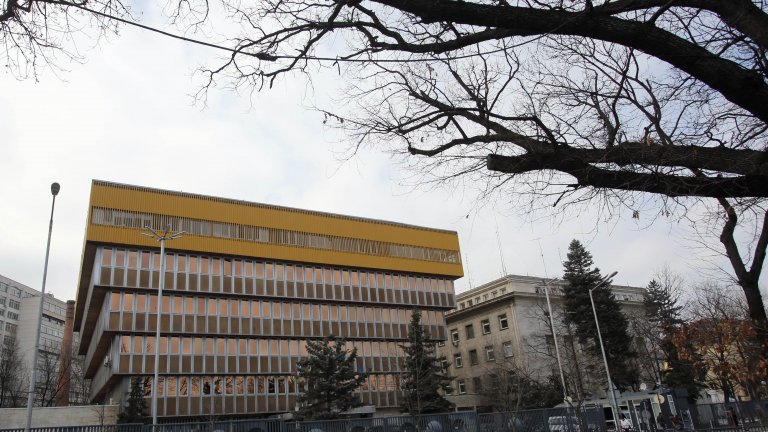 Поредица от токови удари спря временно излъчването на БНР