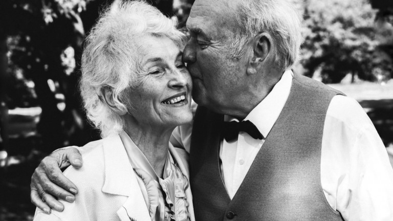 Любов, любов, любов... без срок на годност