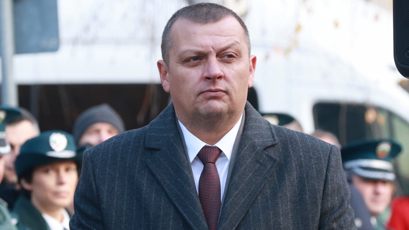 Заместник на Митов: Версиите за "Петрохан" може да са много. Като изясним истината, ще кажем
