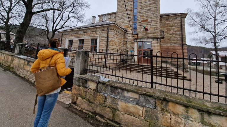 И МОН проверява частното училище "Космос" след смъртта на 15-годишния Алекс под Околчица