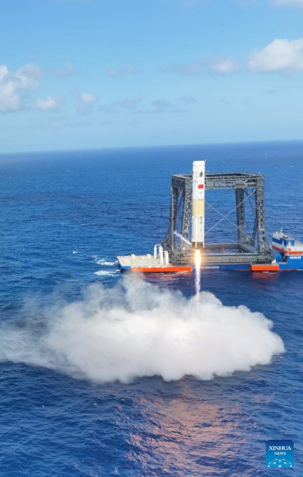 Ракетата Long March 10 се приземява