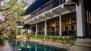 Вилата на Жената чудо Гал Гадот оживява в "Ергенът"