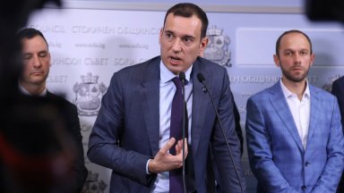 И Терзиев ходил в хижа "Петрохан" с децата си, дарил 70-80 хил. евро на Ивайло Калушев